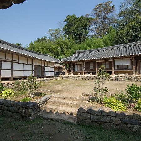 Boseong Jinrae Lee'S Traditional House מראה חיצוני תמונה