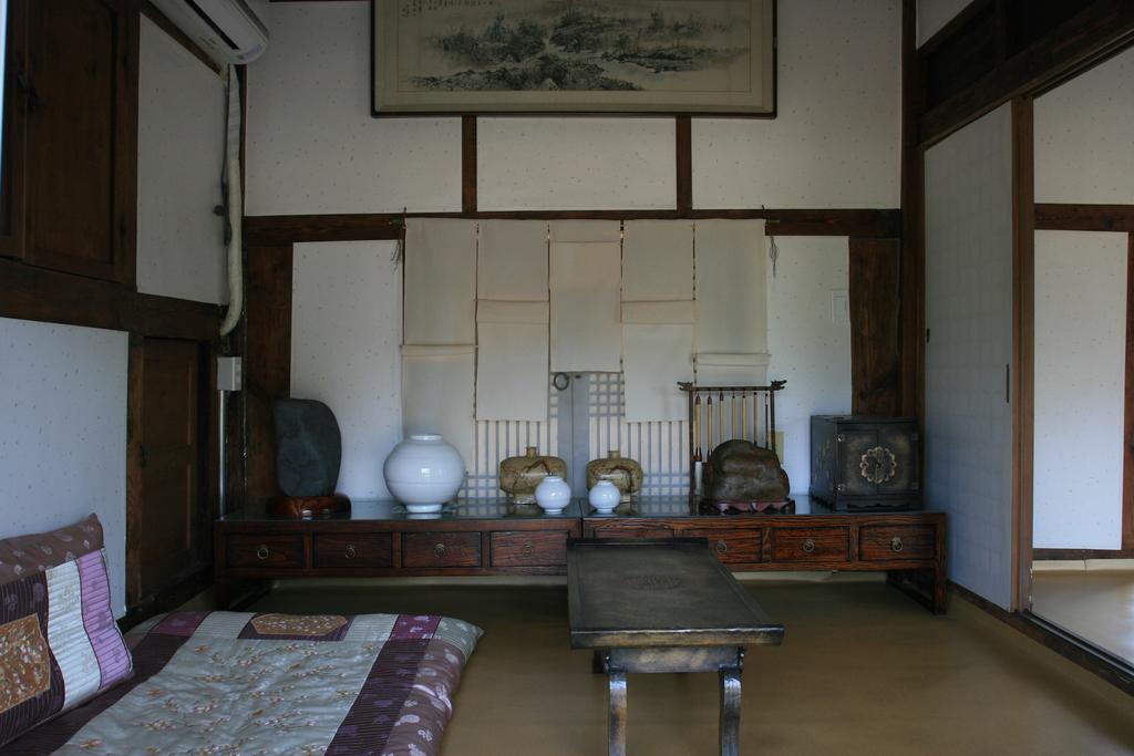 Boseong Jinrae Lee'S Traditional House מראה חיצוני תמונה