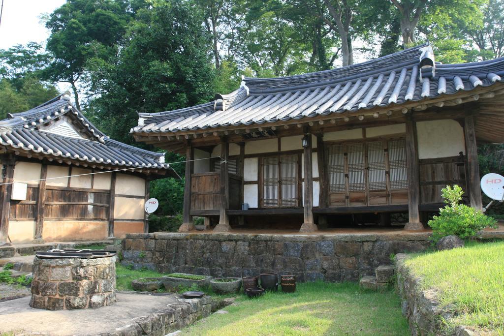 Boseong Jinrae Lee'S Traditional House מראה חיצוני תמונה