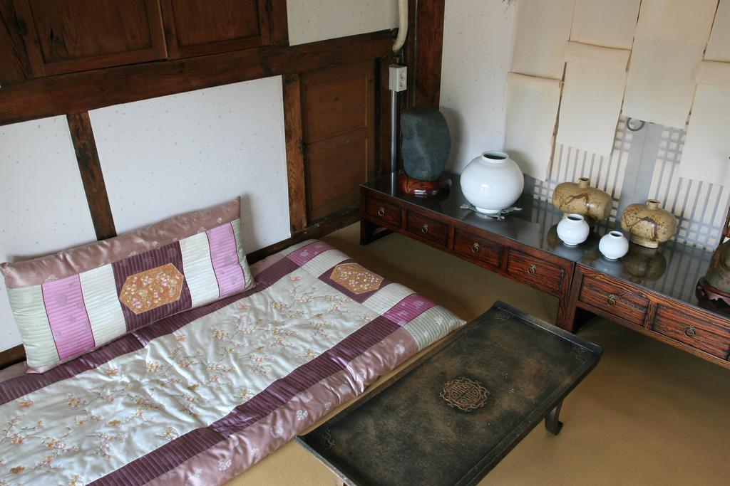 Boseong Jinrae Lee'S Traditional House מראה חיצוני תמונה