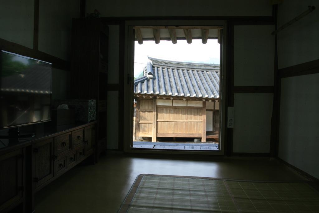 Boseong Jinrae Lee'S Traditional House מראה חיצוני תמונה