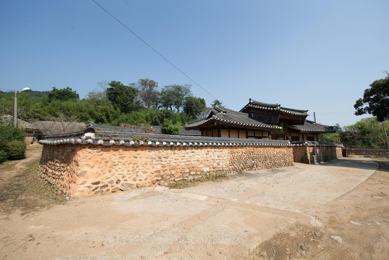 Boseong Jinrae Lee'S Traditional House מראה חיצוני תמונה